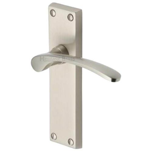 SOPHIA LEVER HANDLE ON BACKPLATE